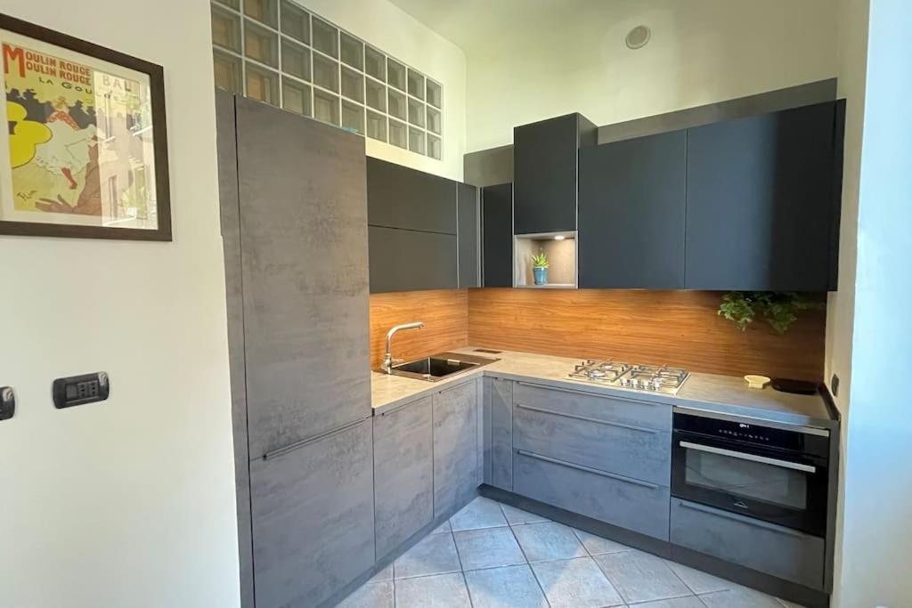 "Iris" Milano Lunigiana In Stazione Centrale Apartment Exterior photo