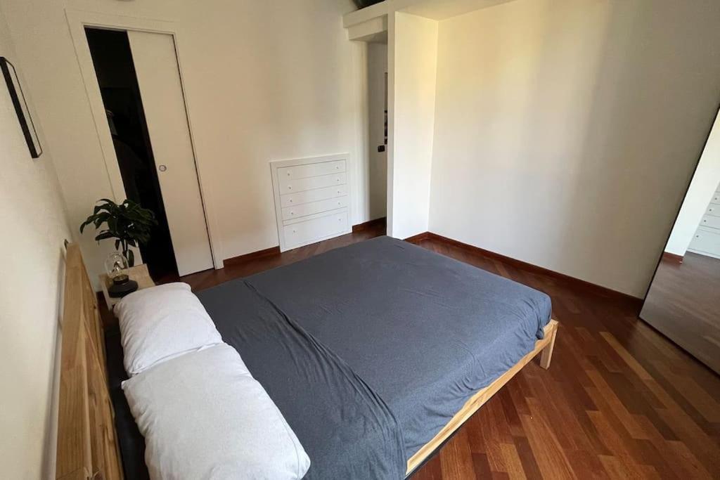"Iris" Milano Lunigiana In Stazione Centrale Apartment Exterior photo